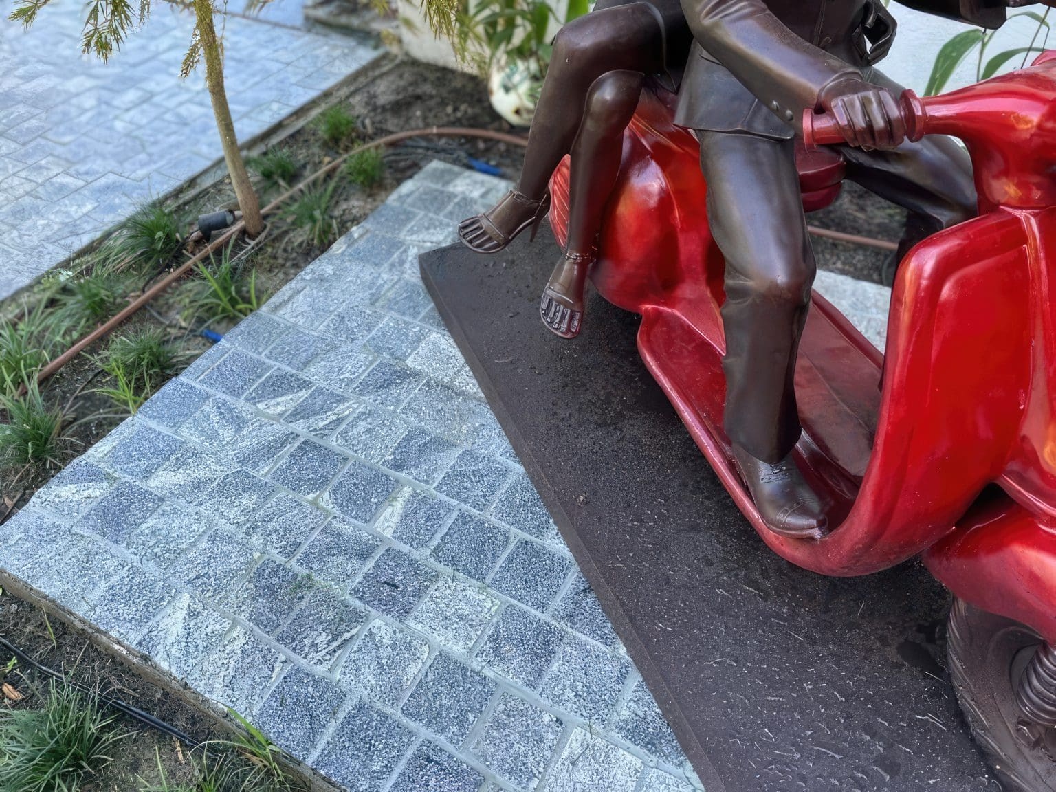 FANTASY GREY GRANITE COBBLESTONES_RMS TRADERS_NATURAL STONE PATH DRIVEWAY SUPPLIER MELBOURNE (3)xx-gigapixel-standard-scale-4_00x