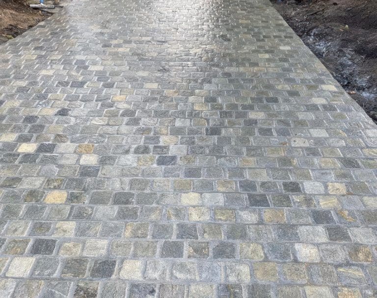 LODEN QUARTZ SPLIT COBBLESTONES_RMS TRADERS_NATURAL STONE DRIVEWAY SUPPLIER MELBOURNE (5)