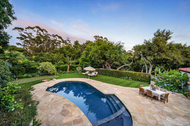 Backyard luxury stone RMS Traders