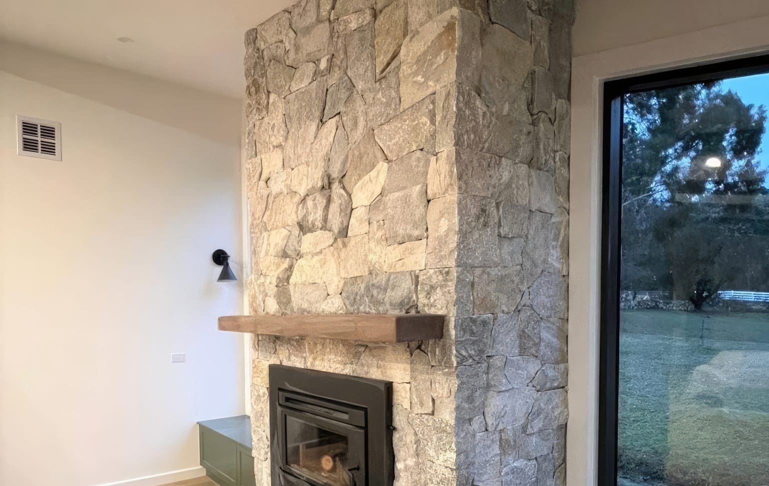 HAMPTON STONE WALL CLADDING_RMS TRADERS_NATURAL STONE PAVERS _ TILE SUPPLIER MELBOURNE (6)xx-gigapixel-standard-scale-4_00x