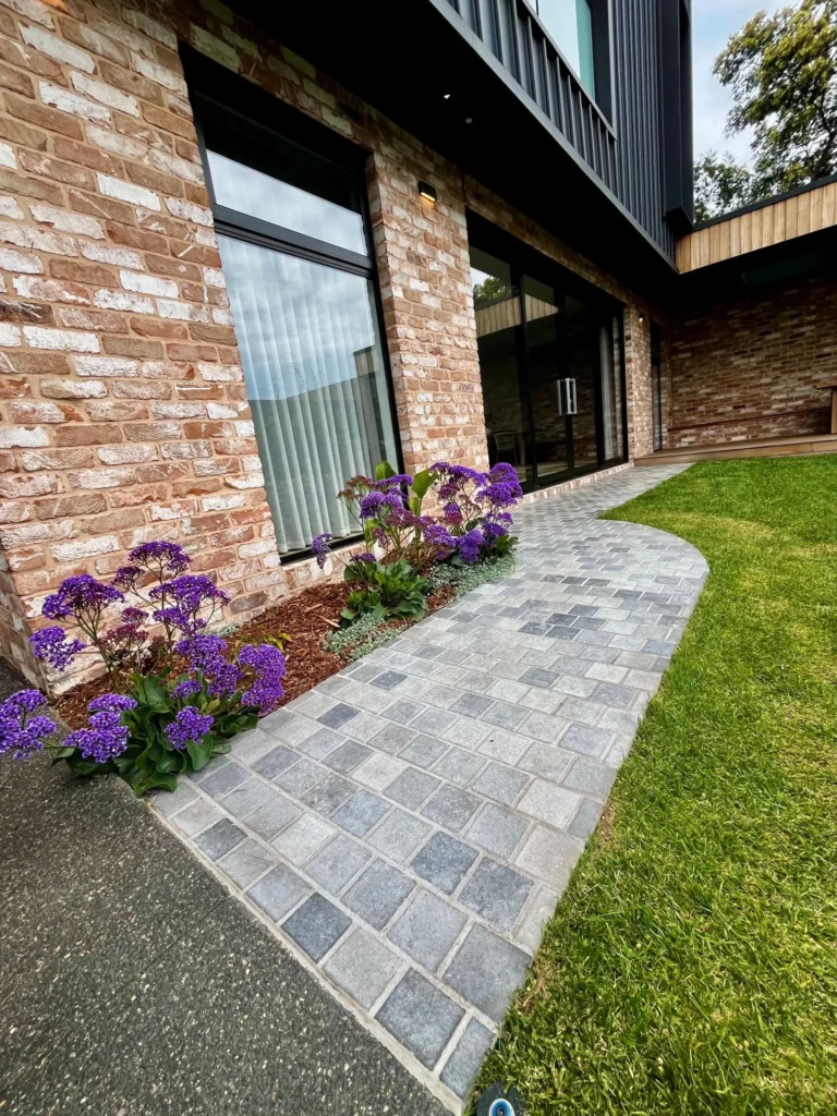 LONDON_GREY_BRUSHED_LIMESTONE_COBBLESTONES_RMS_TRADERS_NATURAL_STONE_SUPPLIER_MELBOURNE_001