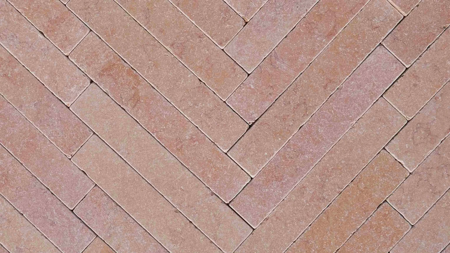 PALM_SPRINGS_BRUSHED_LIMESTONE_BATONS_RMS_TRADERS_01