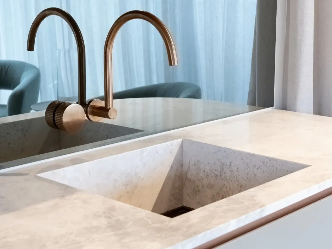 LORDE_WHITE_MARBLE_SLAB_RMS_TRADERS_NATURAL_STONE_SUPPLIER_MELBOURNE_007