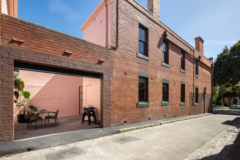 IMPALA_BLACK_FLAMED_GRANITE_COBBLESTONES_RMS_TRADERS_NATURAL_STONE_SUPPLIER_MELBOURNE_001