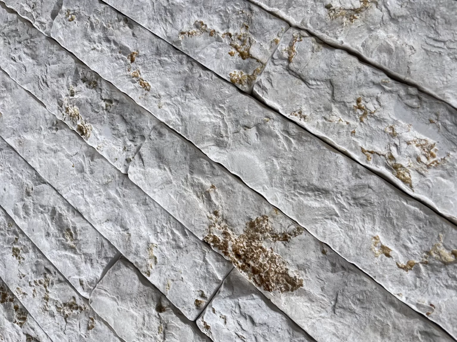 SAVANA_LIGHT_SPLIT_TUMBLED_LIMESTONE_BAGUETTES_RMS_TRADERS_NATURAL_STONE_SUPPLIER_MELBOURNE (1)