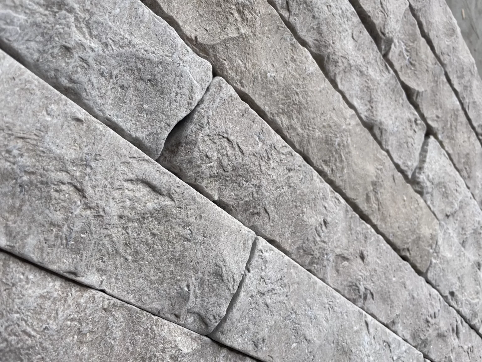 SINAI_PEARL_SPLIT_TUMBLED_LIMESTONE_BAGUETTES_RMS_TRADERS_NATURAL_STONE_SUPPLIER_MELBOURNE (2)