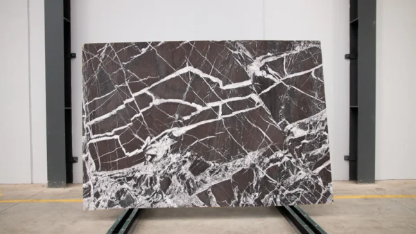 Francias Rosso Slab - Image 2