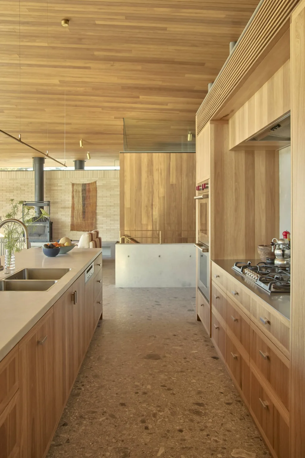 SOUTH_COAST_BEACH_HOUSE_PROJECT_RMS_TRADERS_NATURAL_STONE_SUPPLIER_MELBOURNE_027