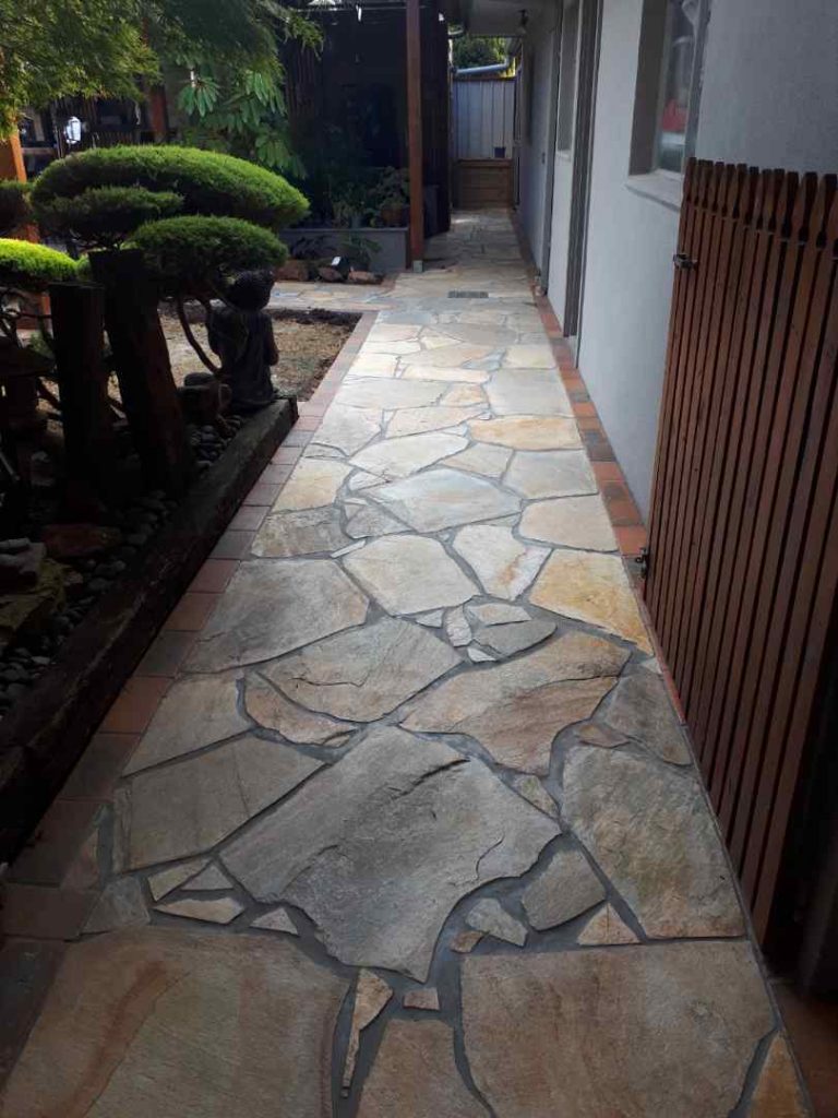 Santos Quartz Crazy Paving